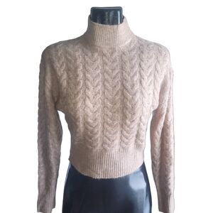 Nelly & Rose Cream Cropped Cable Knit Sweater M